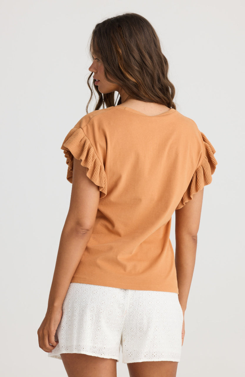 Lili Tee