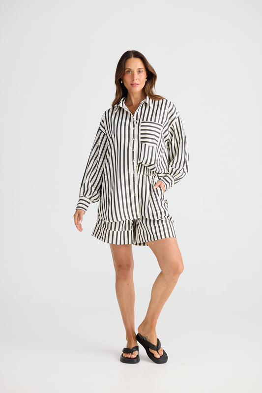 Esplanade Short