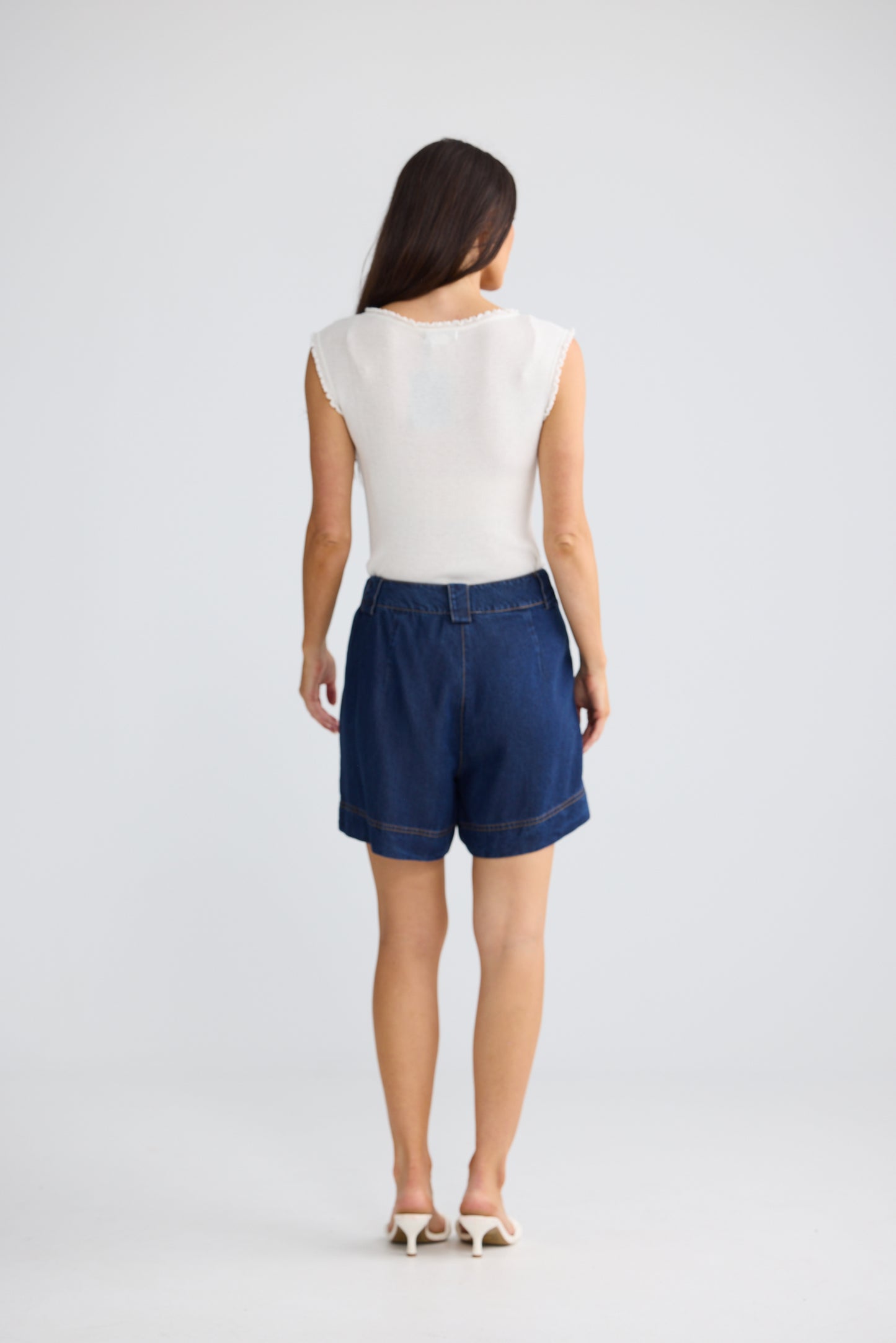 Barrymore Short