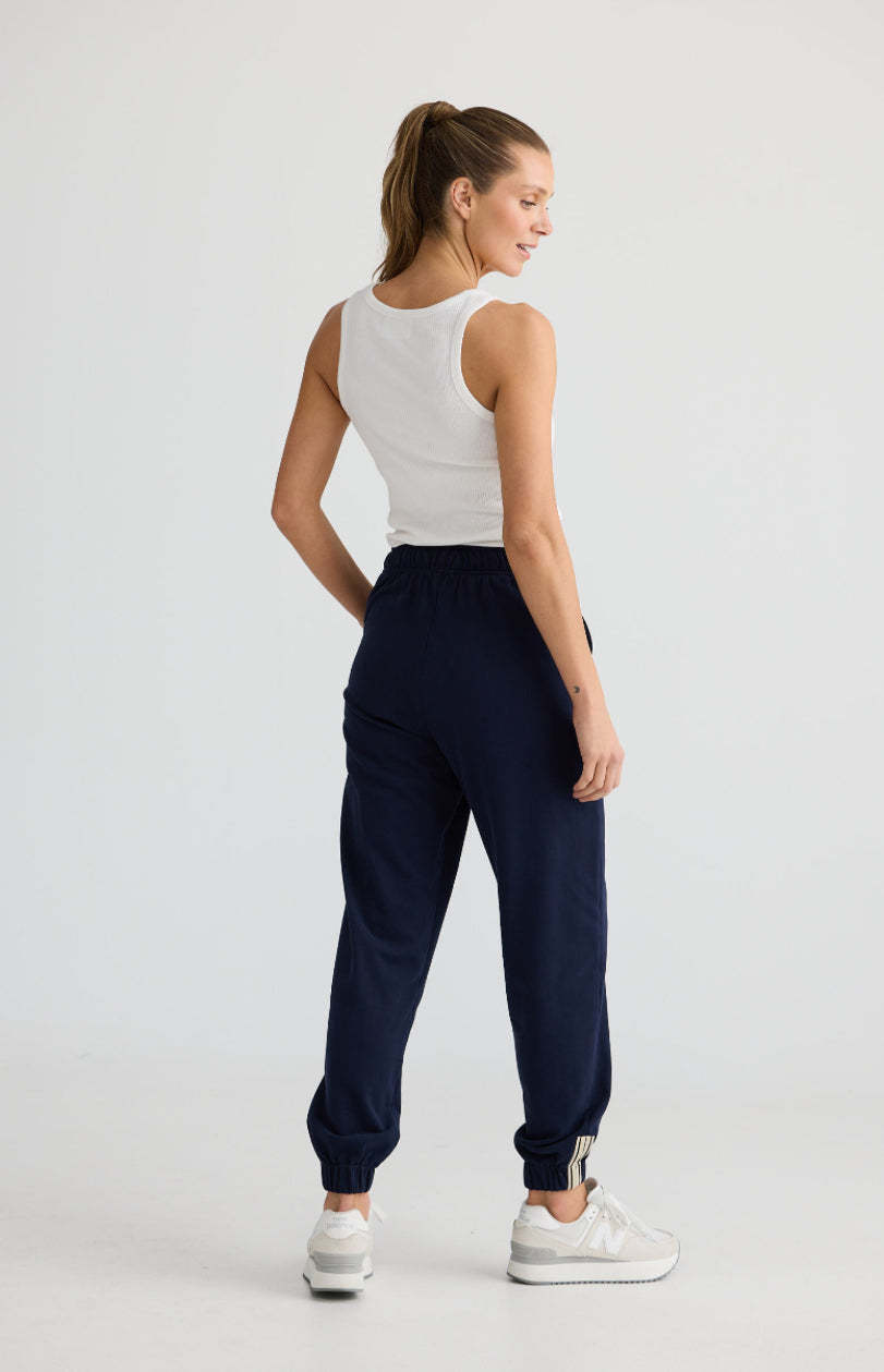 Walk Up Trackies