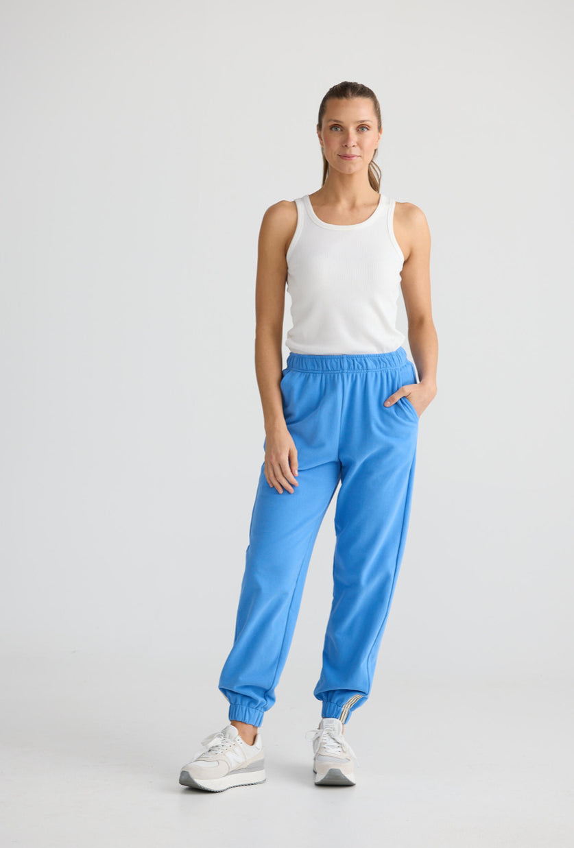 Walk Up Trackies