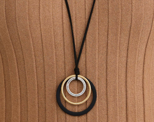 Derry Necklace