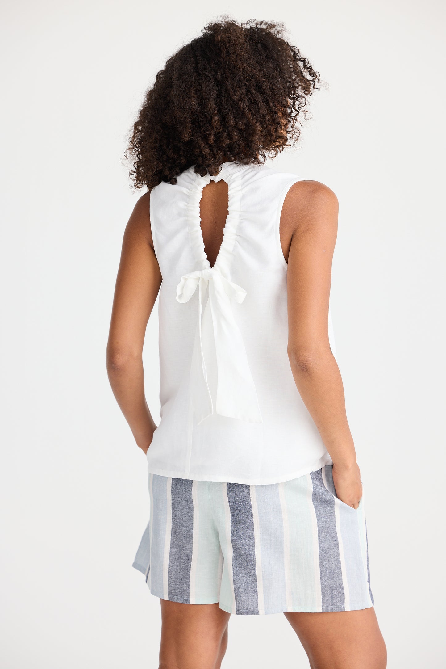 Adel Top