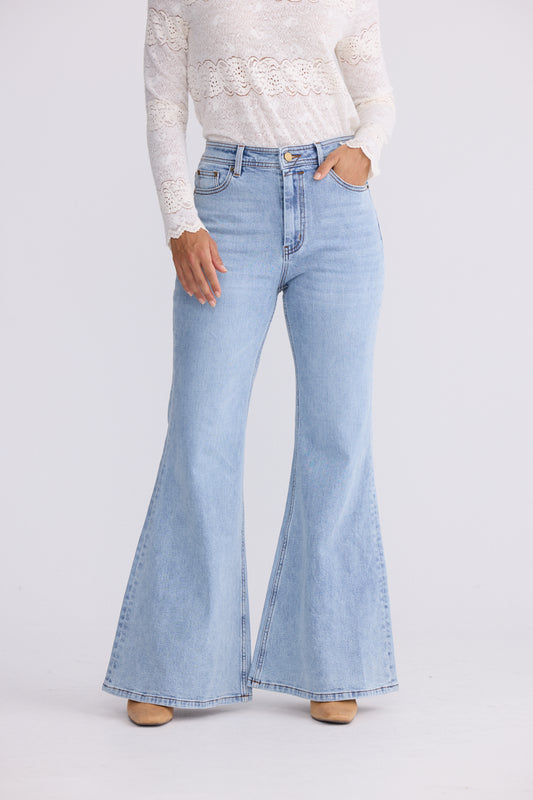 Eclipse Jean
