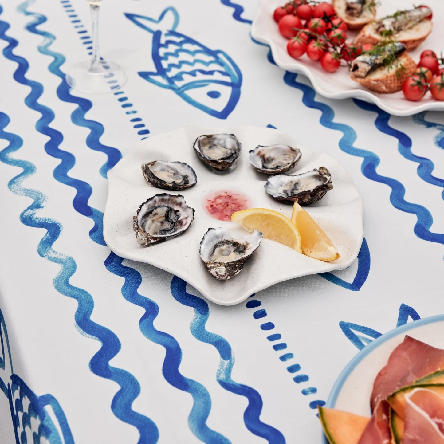 Sullivan White Oyster Plate